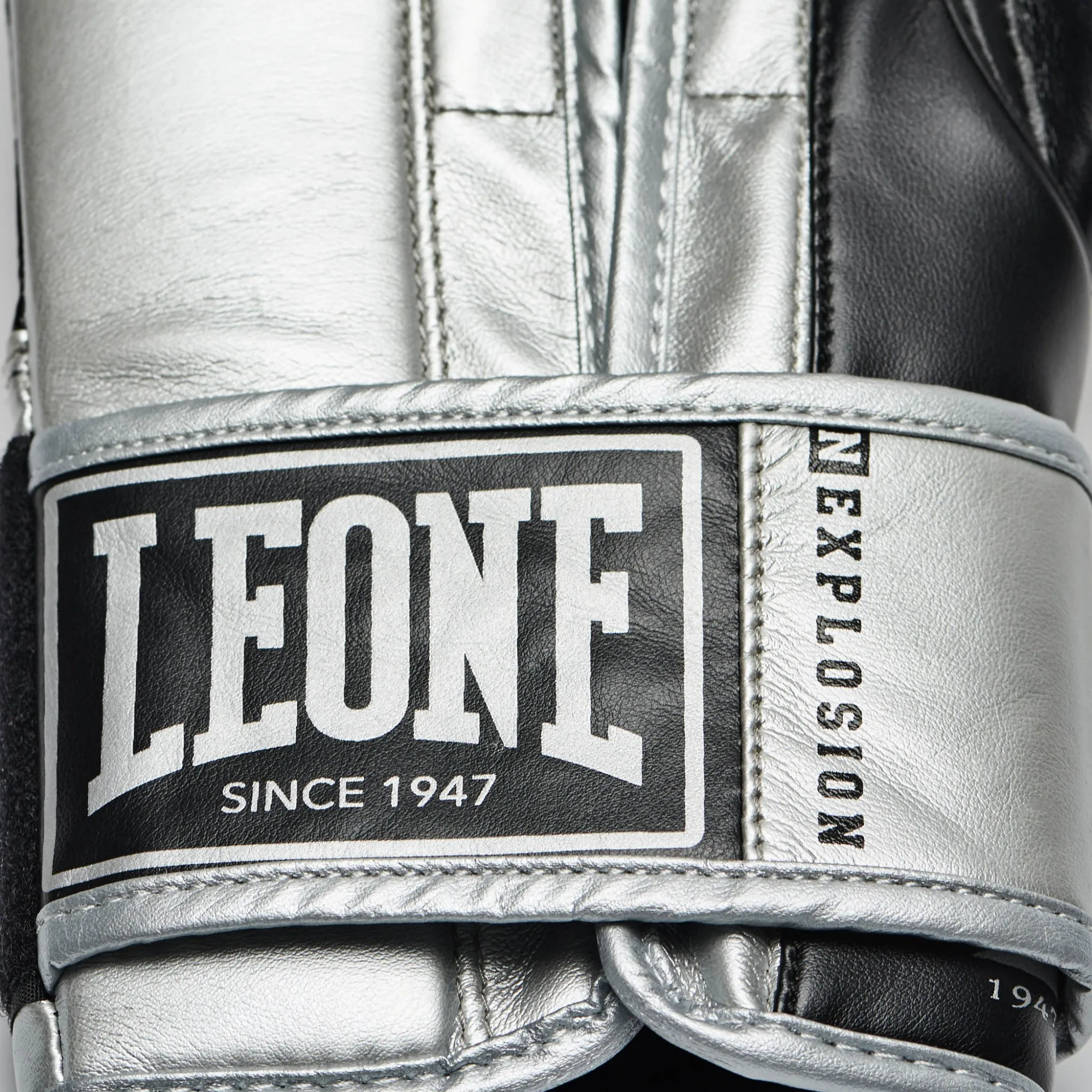 Leone Boxing Glove Nexplosion GN322 silver