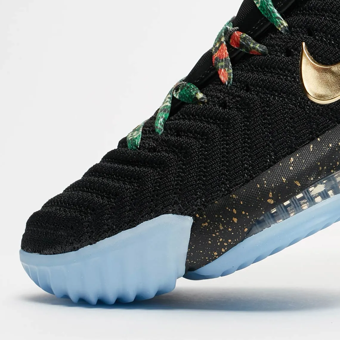 Nike LeBron 16 Watch the Throne