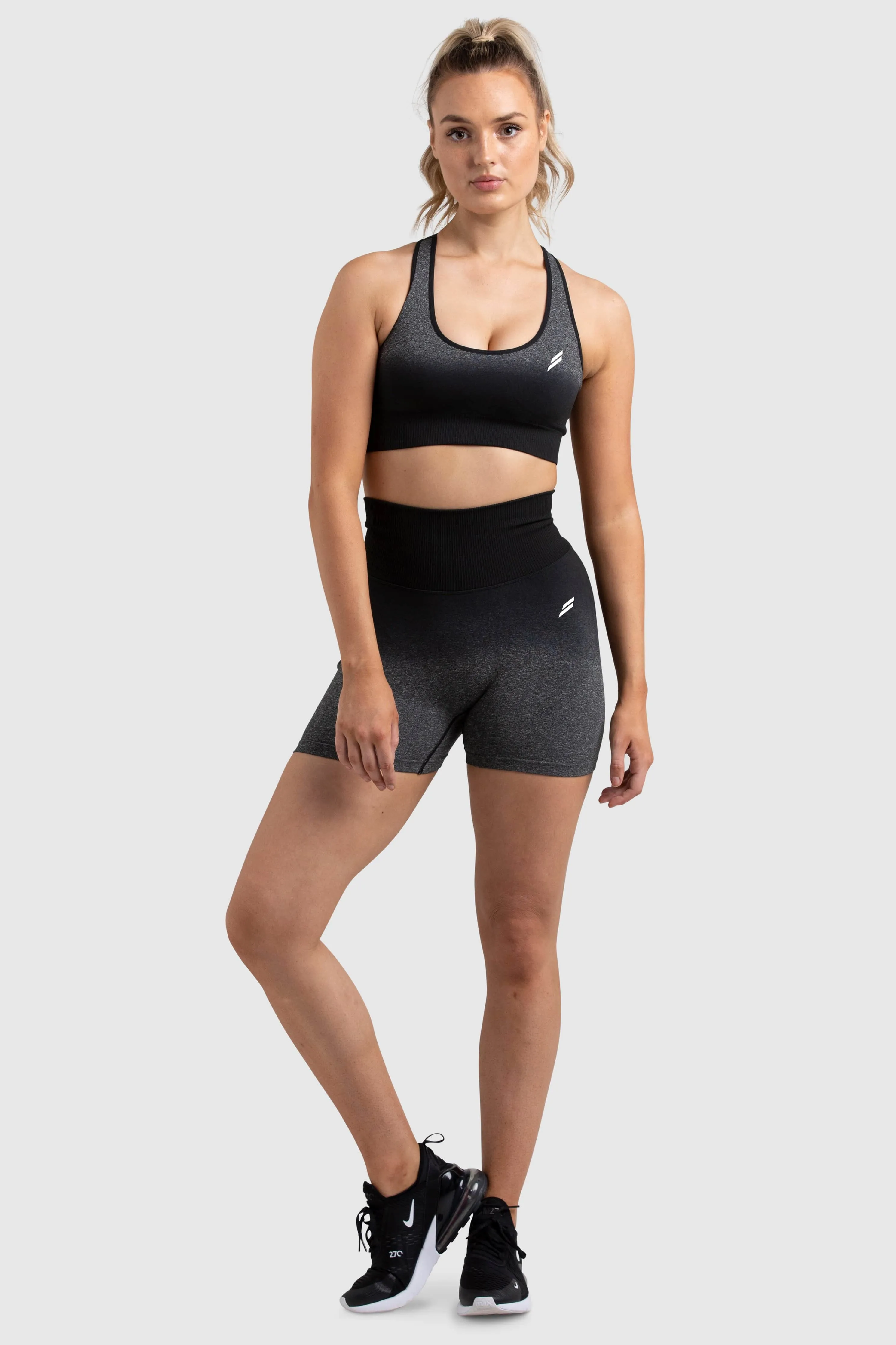 Ombre Scrunch Seamless Shorts - Black