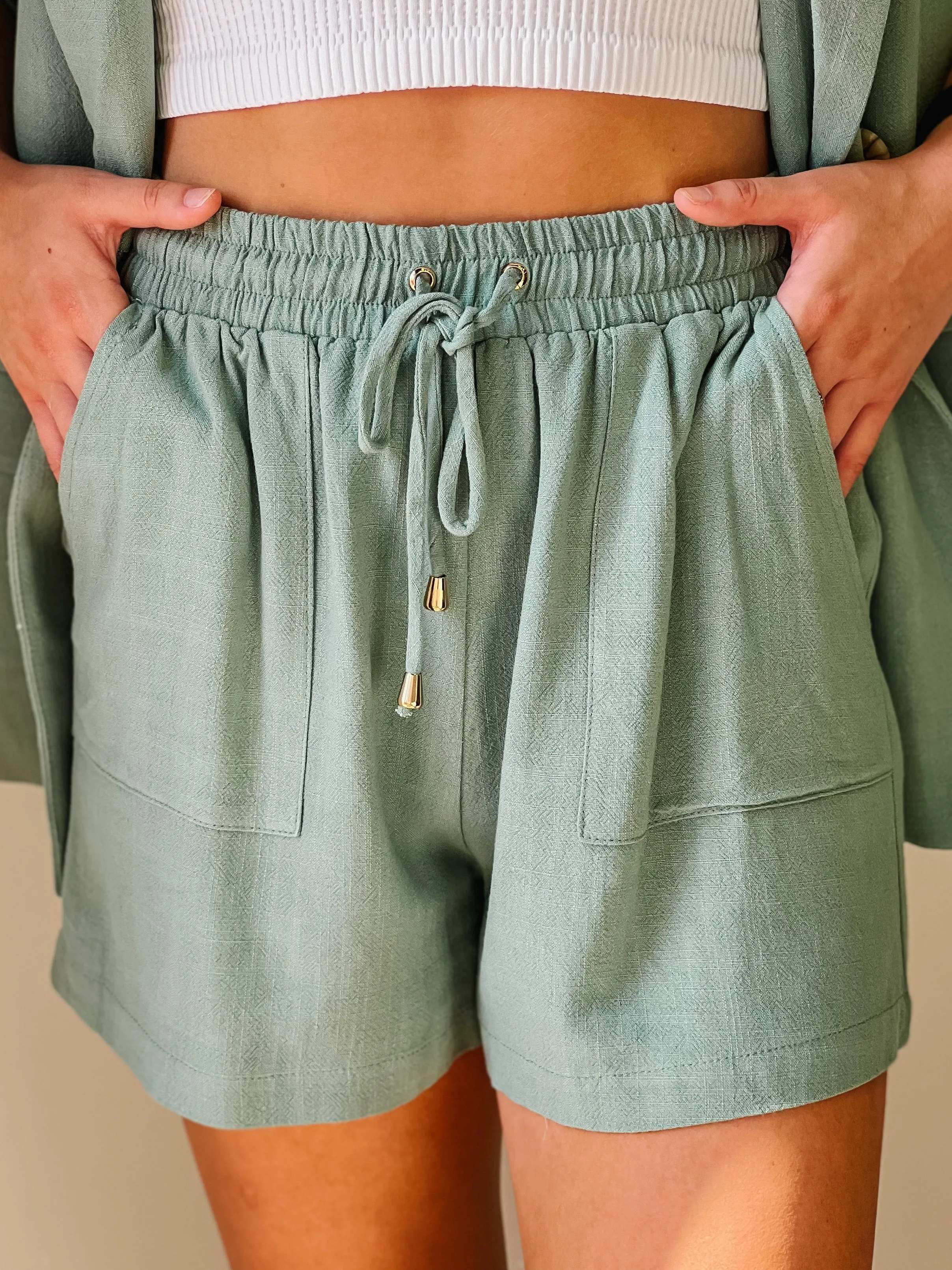 Shelly Linen Dress Shorts