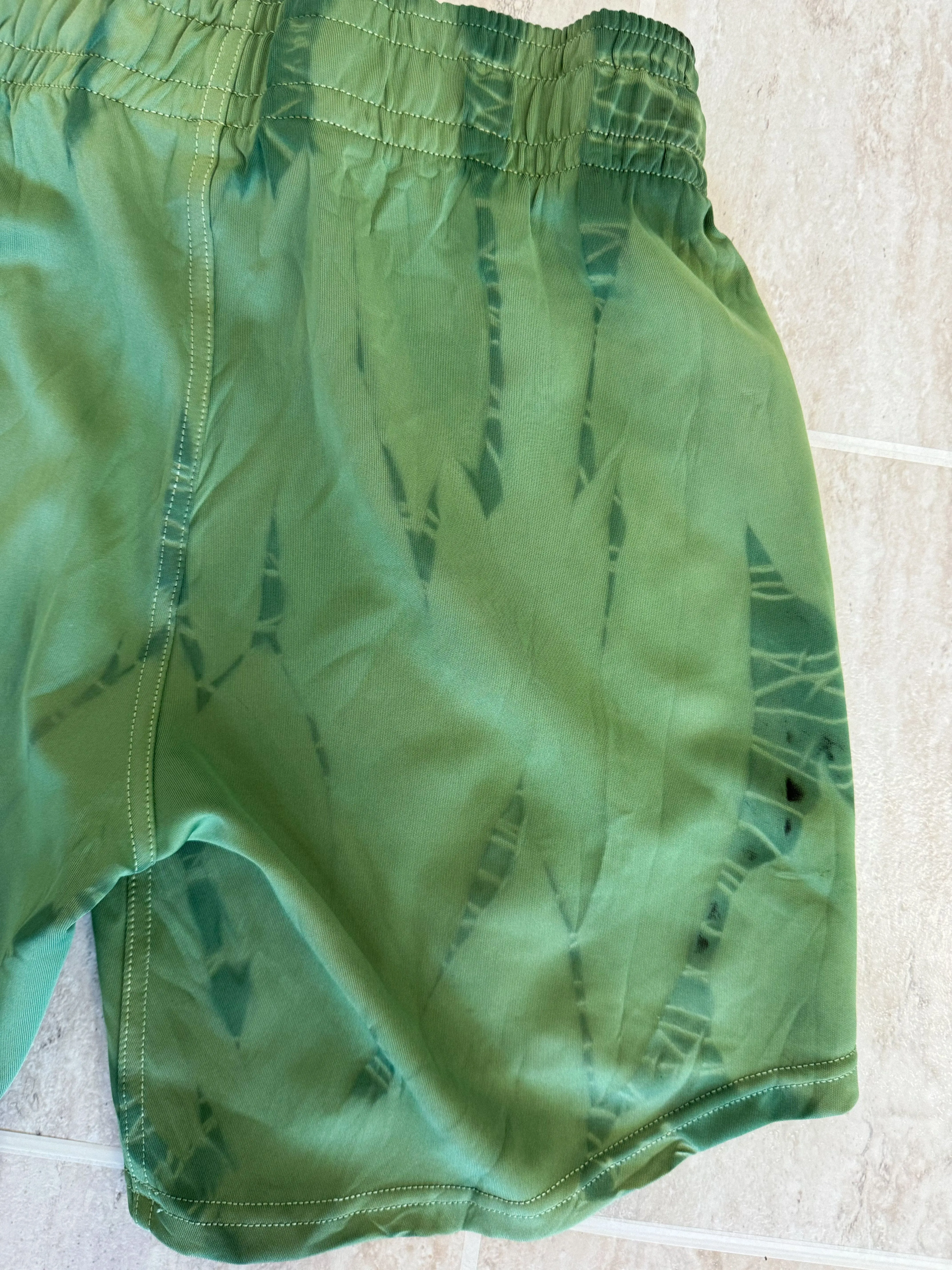 Teammate Short in Kiwi Batik Dye // Limited Edition